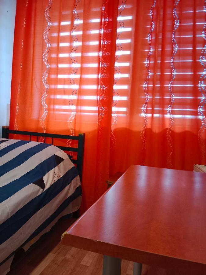 ラシン La Madriguera Bed & Breakfast エクステリア 写真